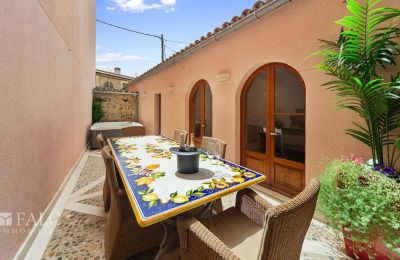 Palazzetto in vendita Calvià, Isole Baleari, Cortile