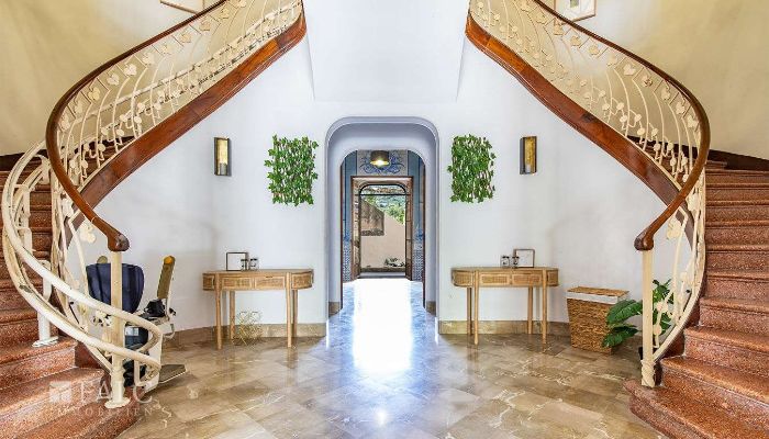 Palazzo a Maiorca con giardino, terrazza e vista sulla montagna