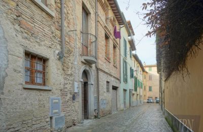 Appartamento in edificio storico in vendita Città di Castello, Umbria, Foto 2/24