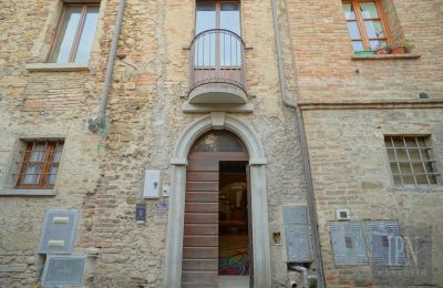 Appartamento in edificio storico in vendita Città di Castello, Umbria, Foto 3/24