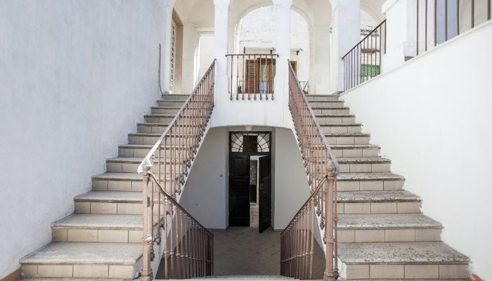 Palazzo in vendita Oria, Puglia