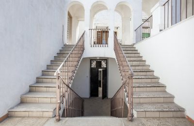 Palazzo Oria, Puglia