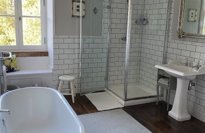 Casa di campagna in vendita Mouzon, Nuova Aquitania, Bagno
