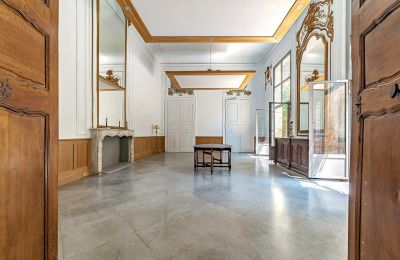 Appartamento in edificio storico in vendita Uzès, Occitania, Foto 1/30