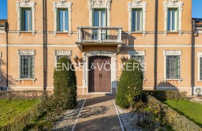 Villa padronale in vendita Luzzara, Emilia-Romagna, Facciata Ristrutturata