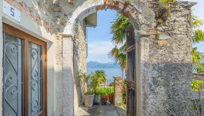 Proprietà storica in vendita Germignaga, Lombardia