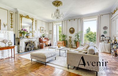 Villa storica in vendita Vaugneray, Auvergne-Rhône-Alpes, Foto 2/12