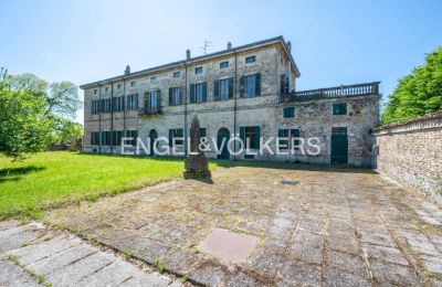 Villa storica in vendita Montechiarugolo, Emilia-Romagna, Cortile
