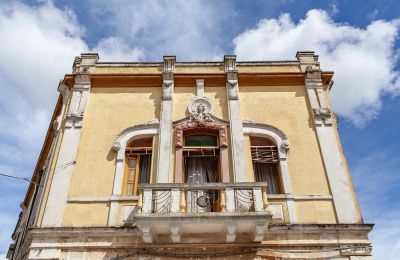 Appartamento in edificio storico in vendita Oria, Via Latiano 74, Puglia, Facciata Ristrutturata