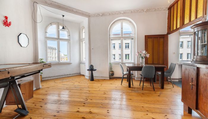 Appartamento angolare con bow window in una casa d'epoca – Poznań centro, 80 m²