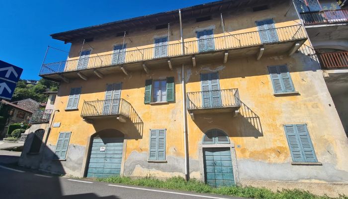 Casa di campagna in vendita Magognino, Piemonte,  Italia