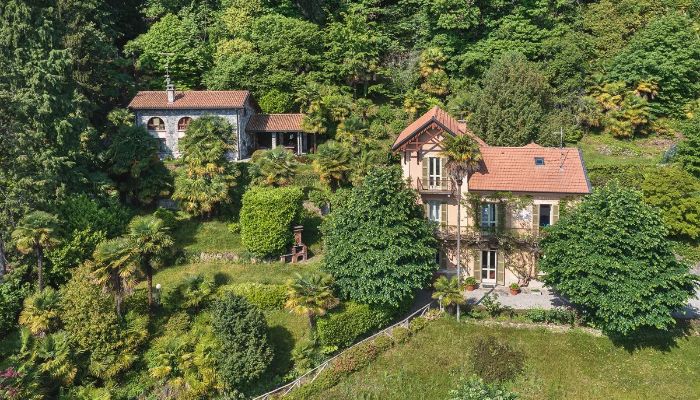 Villa storica in vendita Meina, Piemonte,  Italia