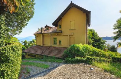 Villa storica in vendita Meina, Piemonte:  