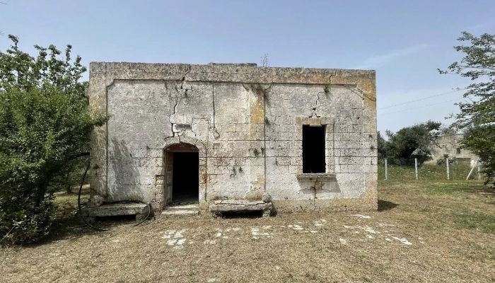 Casale in vendita Oria, Puglia,  Italia