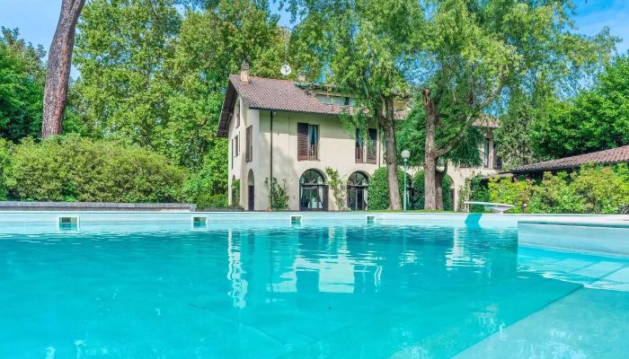 Villa storica in vendita Castelletto Sopra Ticino, Piemonte,  Italia