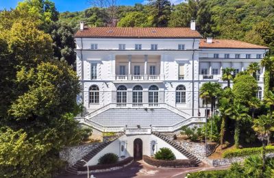 Villa storica in vendita Belgirate, Piemonte:  Vista frontale