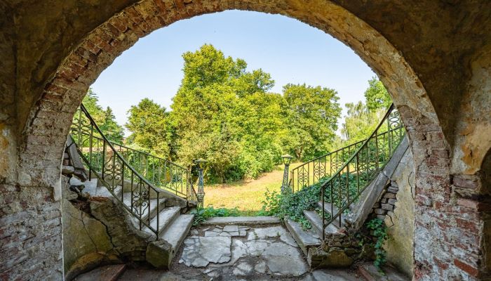 Castello in vendita Žatec, Regione di Ústí nad Labem