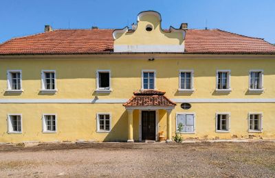 Castello in vendita Žatec, okres Louny, Vista frontale