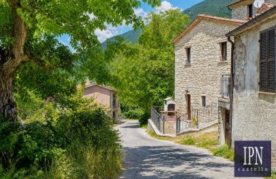 Casale in vendita Piobbico, Marche, Foto 37/56