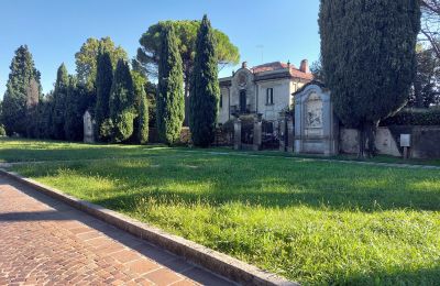 Villa storica Costa Masnaga, Lombardia