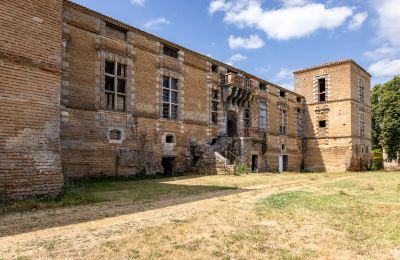 Castello Nuova Aquitania