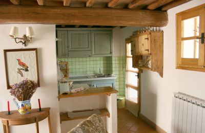 Casa rurale in vendita Arezzo, Toscana:  RIF2262-lang20#RIF 2262 Küchenzeile im Nebengebäude