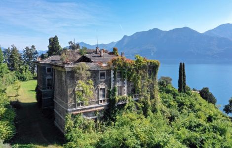 Intra, Via Selasca - Le più belle ville del Lago Maggiore: Alessandro Poss