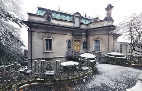 Brunate, Via Attilio Pirotta - Ville sul lago di Como: Villa Pirotta Bonacossa, Brunate