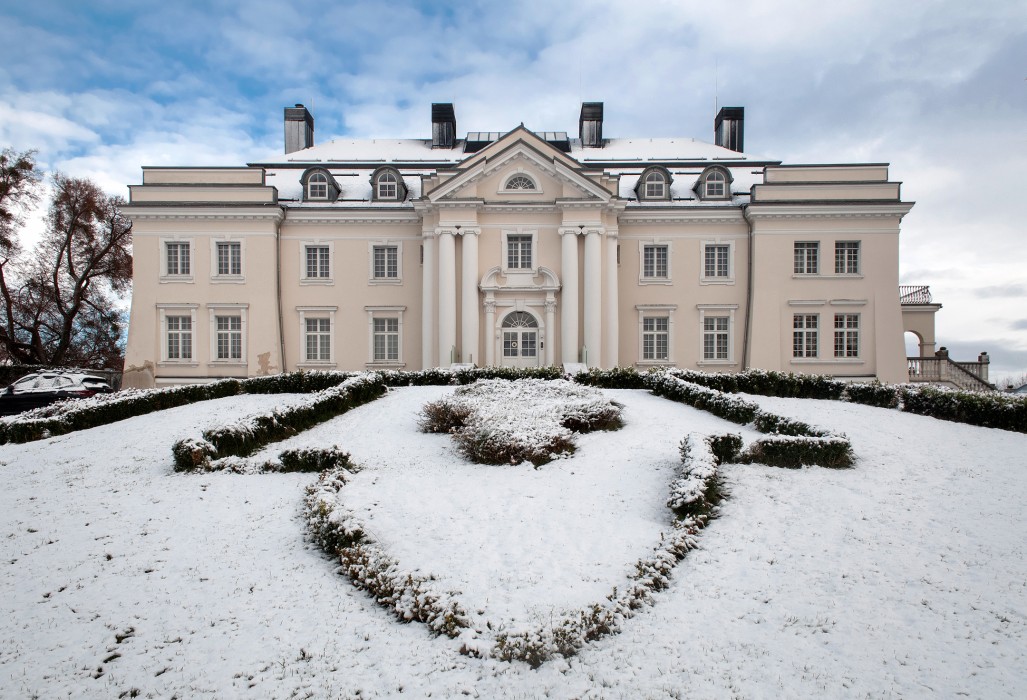 Palazzo a Komierowo, Kujawsko-Pomorskie, Komierowo