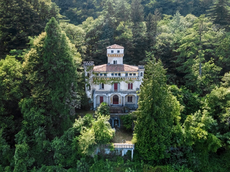 Ville sul Lago Maggiore: Gianfranco Ferré / Balbo in  Stresa, Stresa