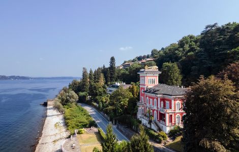 Stresa, Via Sempione Sud - Ville storiche a Stresa: Villa Excelsior Niobe