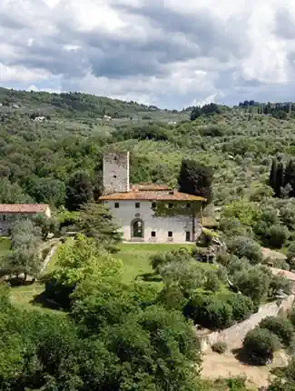 Villa storica in Toscana con torre, giardino e vista su Firenze, Villamagna, Toscana
