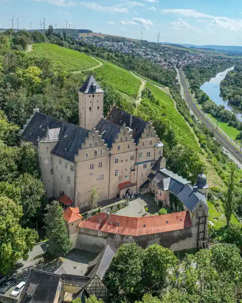 Castello vendita Germania giugno 2025
