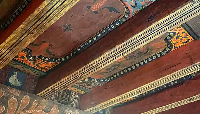 Appartamento con soffitti rinascimentali in legno nel centro storico di Toledo, 3 locali, 65 m²