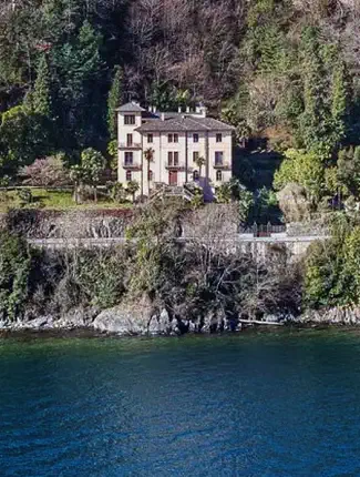 Villa d'epoca con vista lago a Oggebbio, fascia di confine Italia-Svizzera, Cannobio, Piemonte