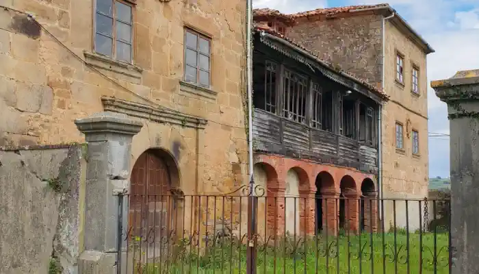 Villa padronale in vendita Sariego, Asturie,  Spagna